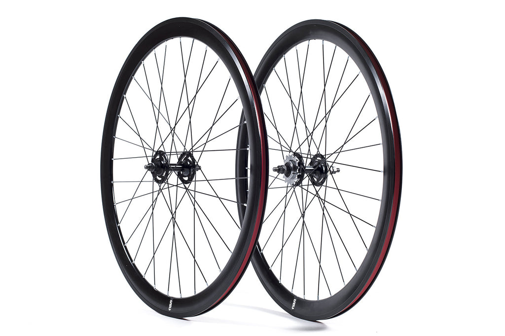 State Bicycle Co. - 40mm Deep V Black Laufradsatz